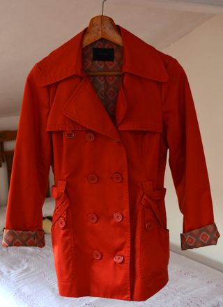 Gabardina Vero Moda Roja Talla L