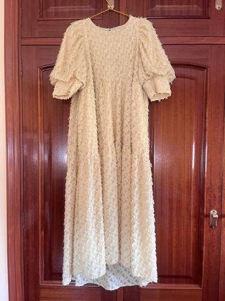 Vestido Zara amarillo plumas Zara