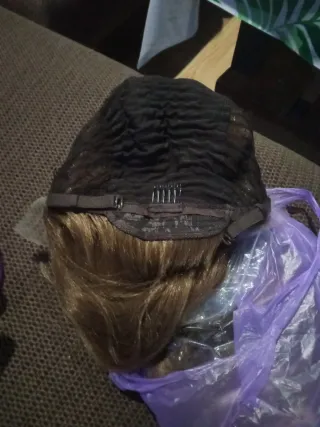 Peluca natural larga castaña con mechas rubias 