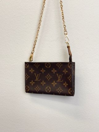 Pochette Louis Vuitton Monogram Marrón y Dorado