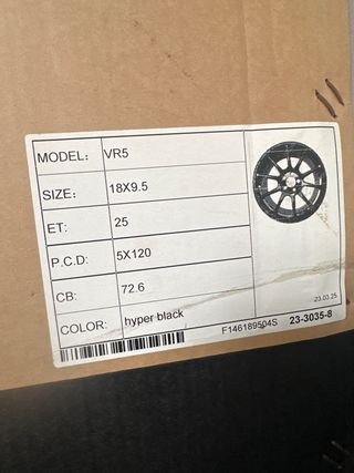 Llantas Racing Division VR5 18x9.5 ET25