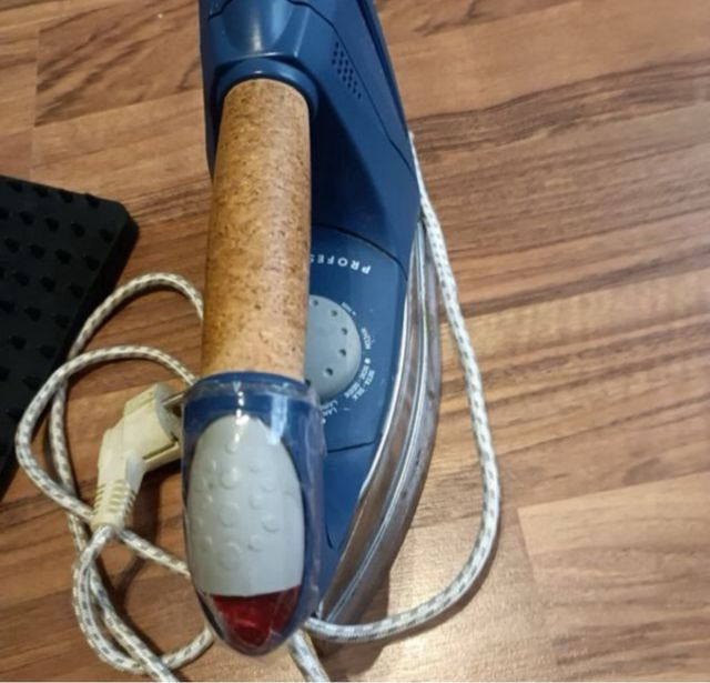 Plancha de ropa Syntest IS6000