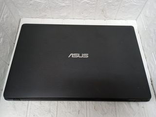 Portatil Asus  F552L (1736)