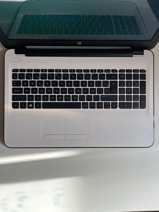 HP 15.6 AMD E1-6015 4GB 500GB W10