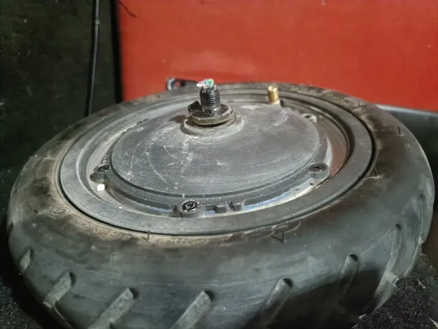 Reparación de todo tipo de averías en patinetes