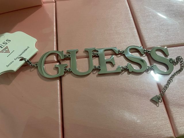 Pulsera Guess Letras Plata