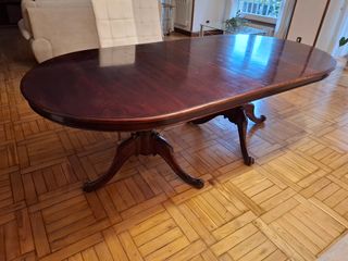 Mesa de comedor extensible de madera