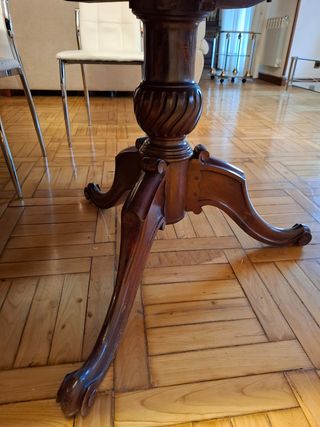 Mesa de comedor extensible de madera
