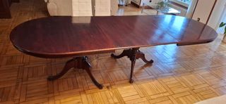 Mesa de comedor extensible de madera
