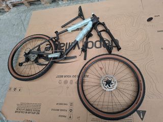 Bicicleta MTB Focus Whistler 3.9 Negra