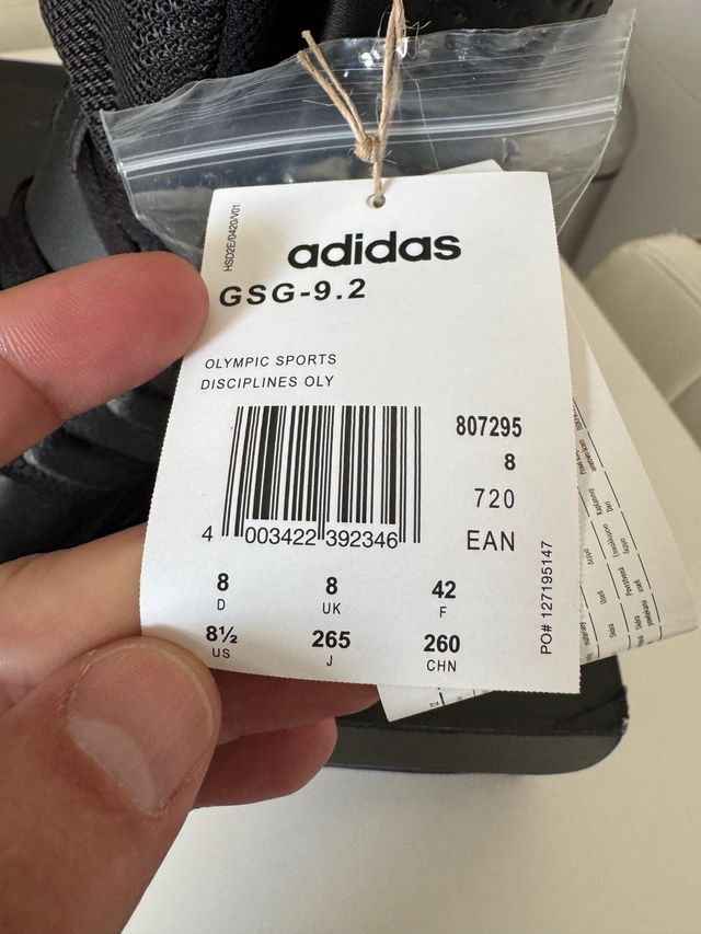 42 Botas Adidas GSG 9.2 policía seguridad
