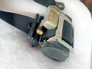 Cinturón trasero izquierdo Mercedes clase A W169