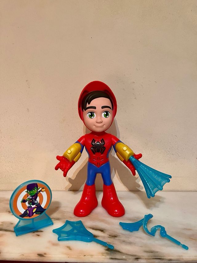 Figura Spider-Man con accesorios