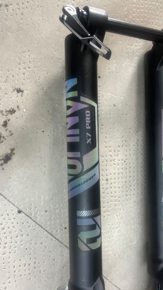 Forcella pneumatica MTB X7 PRO
