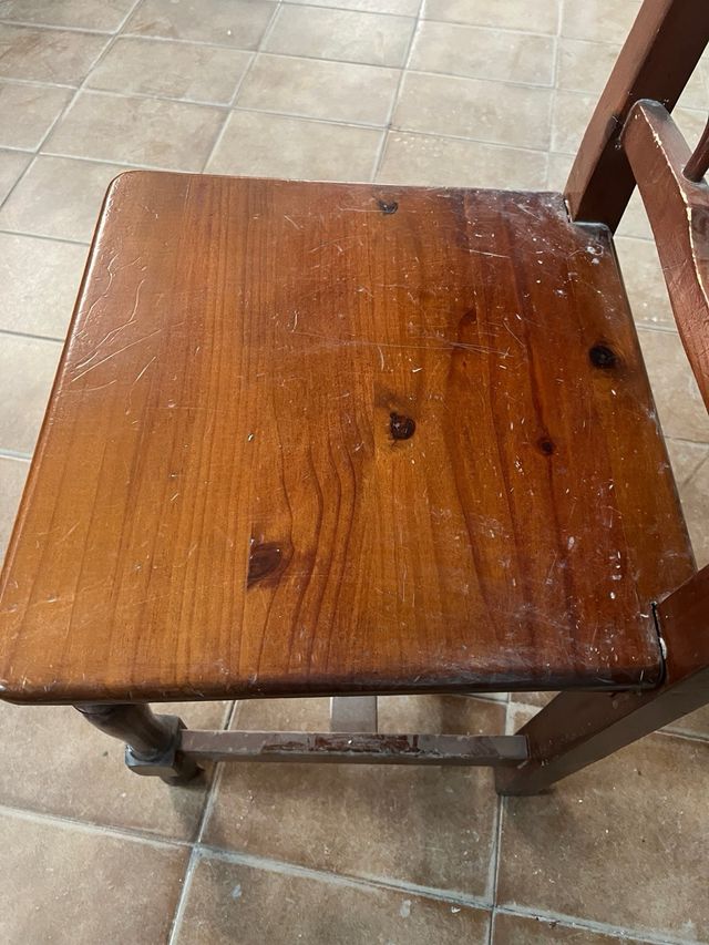 Sillas de madera estilo tasca