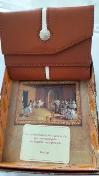 Billetera de piel con monedero