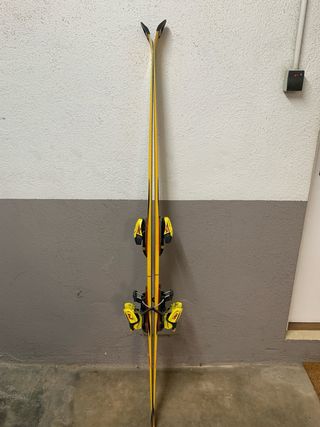 Esquís hombre + Botas + Bastones