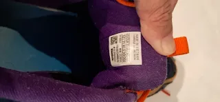 Zapatillas deportivas Reebok y Fila
