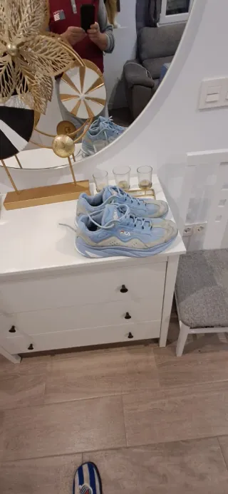 Zapatillas deportivas Reebok y Fila
