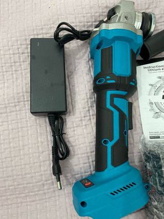 Pulidora eléctrica Li-ion nueva