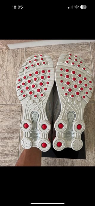 Nike Shox x Supreme Blanco Rojo