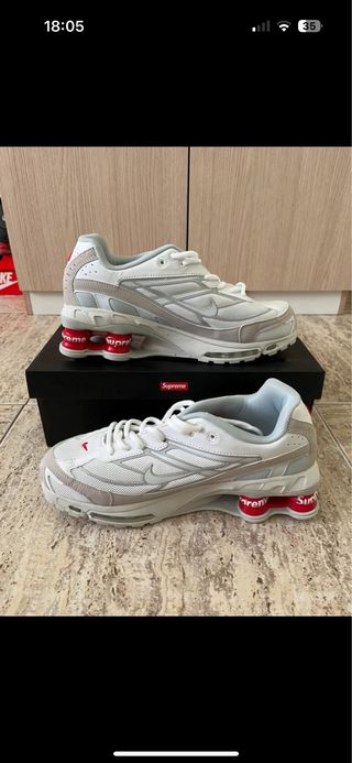Nike Shox x Supreme Blanco Rojo