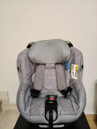 Silla coche bebé gris