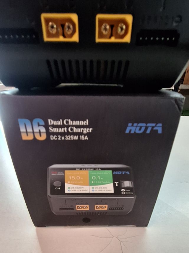 Cargador D6 Dual HOTA   2x325W 15A