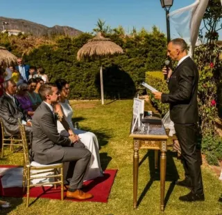 Oficiante de Bodas