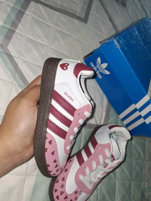 Zapatillas Adidas Samba x Love Niña