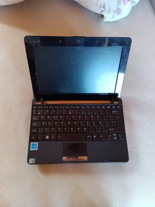 Mini portátil Asus Eee PC para piezas mas dos 
