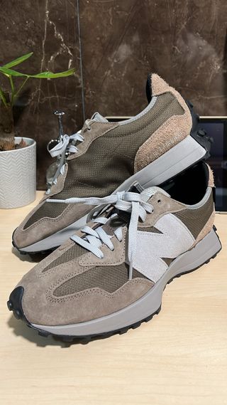 Zapatillas New Balance 327 Talla 44.5 sin estrenar