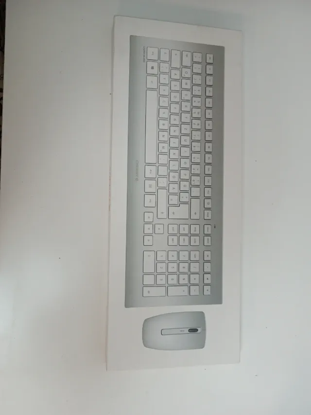 Teclado y Ratón Cherry DW8000 Inalámbrico