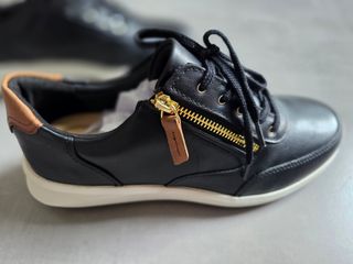 Zapatillas Clarks Un Rio Mujer Cremallera Negra