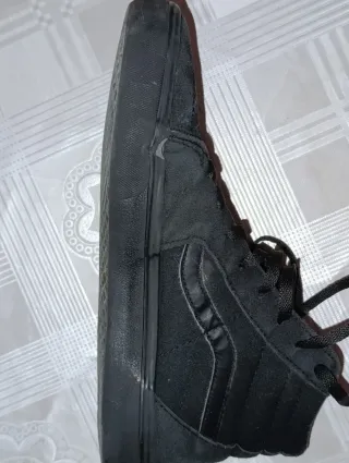 Zapatillas Vans Negras Altas - estilo skater