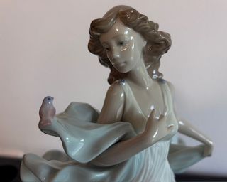 Figura porcelana Lladro nueva Dama del Ruiseñor 