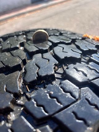 2 Llantas 265/65R17 con Neumático