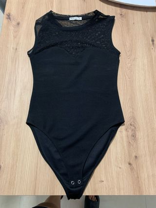 Body Stradivarius negro con transparencias