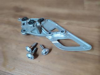 Soporte Estribera Derecha Suzuki GSX650F 2009
