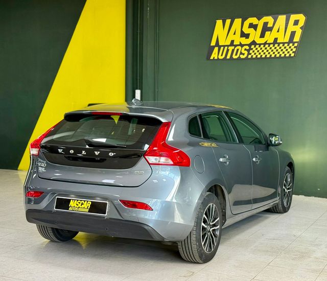 Volvo V40 2018