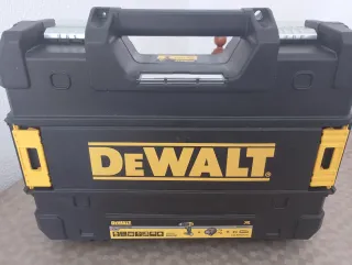 Taladro Dewalt con 2 baterías y cargador