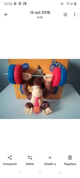 Figura Donkey Kong con pesas