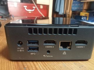 Intel NUC Kit NUC5PGYH