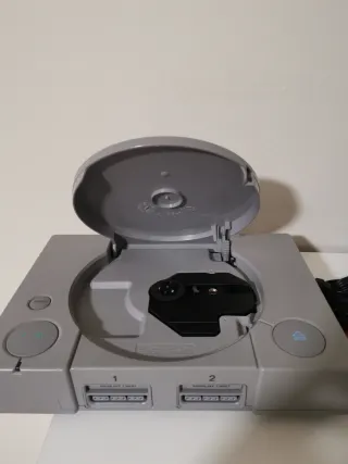 PlayStation con juegos