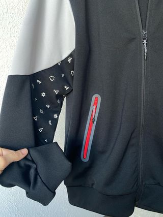 Chaqueta Adidas Talla M color negro vintage 