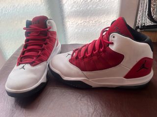 Zapatillas Jordan Max Aura Rojas 
