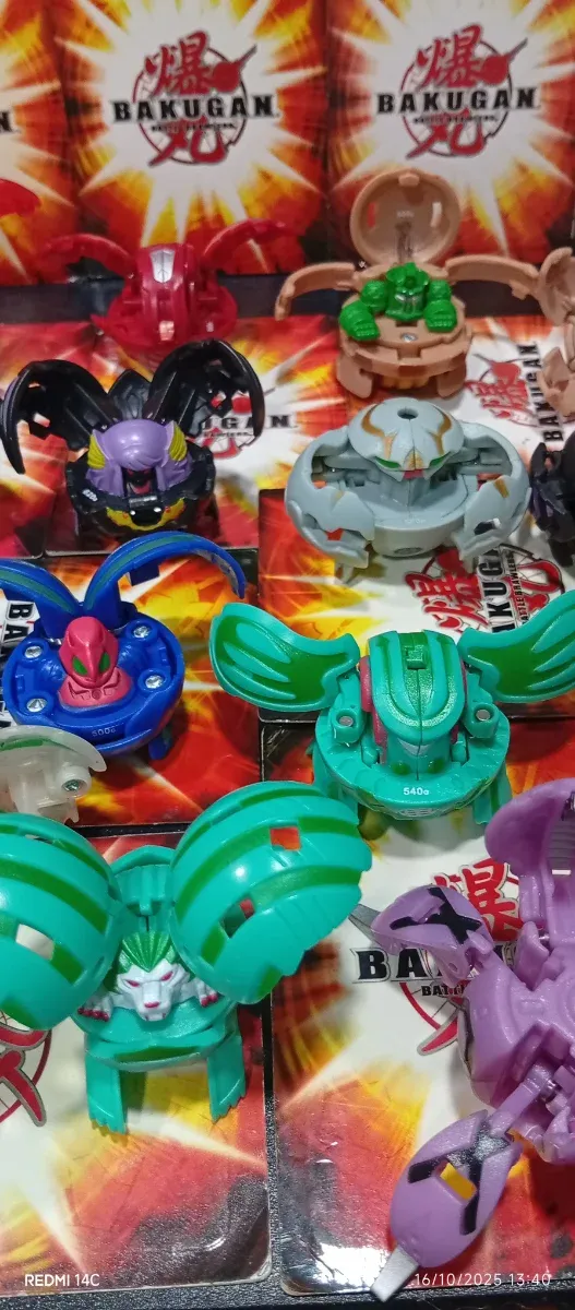Lote de 14 Bakugan
