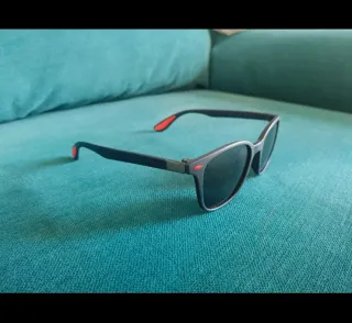 Gafas de sol hombre azul