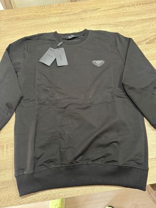 Sudadera Lacoste Negra pack 4 camisetas 