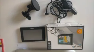 GPS Garmin nuvi 42 LM con mapas de por vida